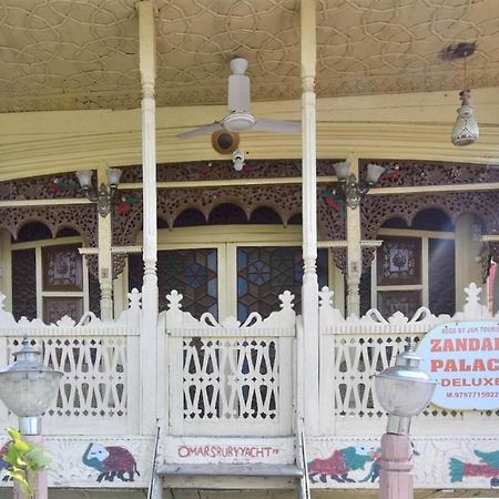 Houseboat Zaindari Palace Srīnagar エクステリア 写真