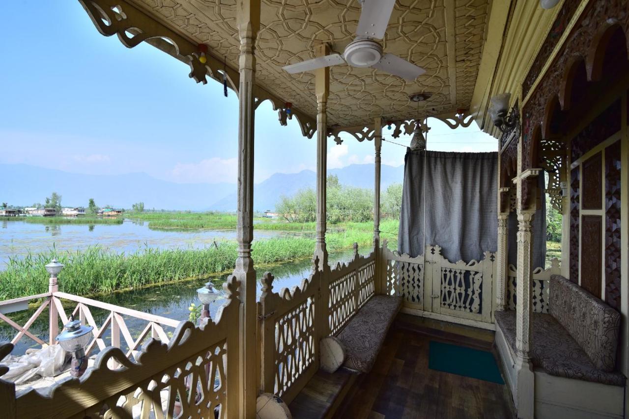 Houseboat Zaindari Palace Srīnagar エクステリア 写真
