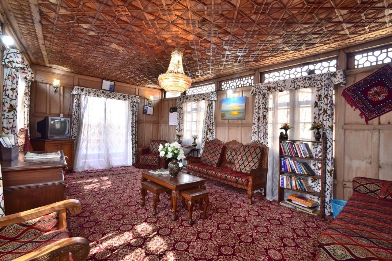 Houseboat Zaindari Palace Srīnagar エクステリア 写真