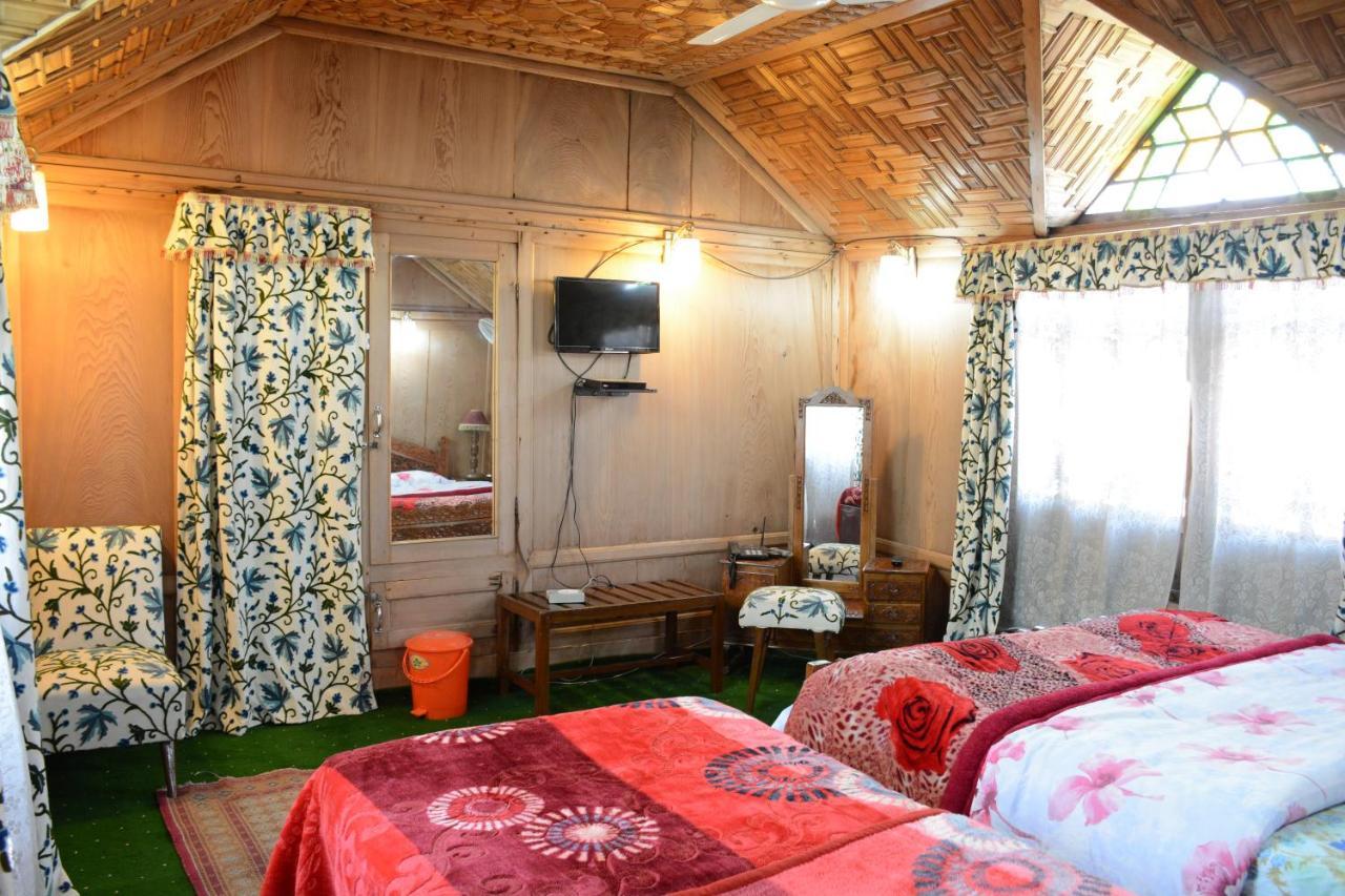 Houseboat Zaindari Palace Srīnagar エクステリア 写真